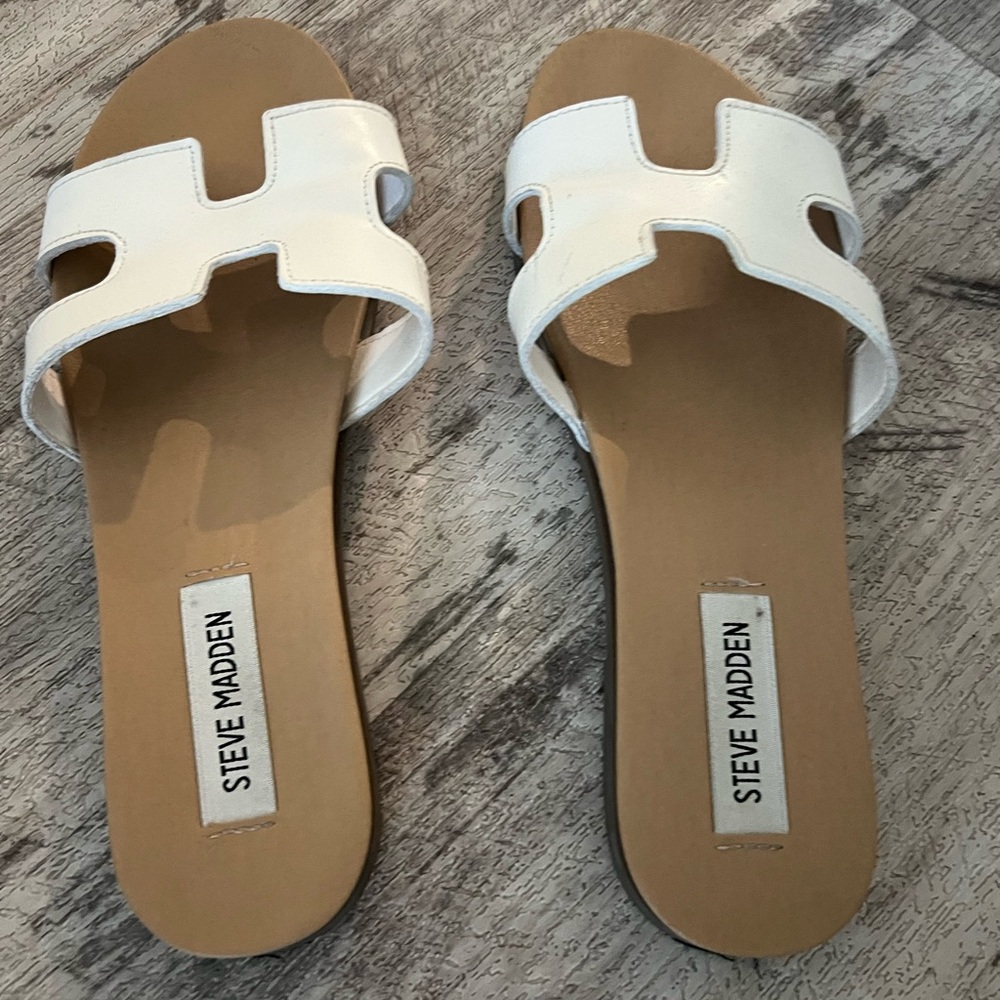 Steve Madden White Leather Minimalist Sandals